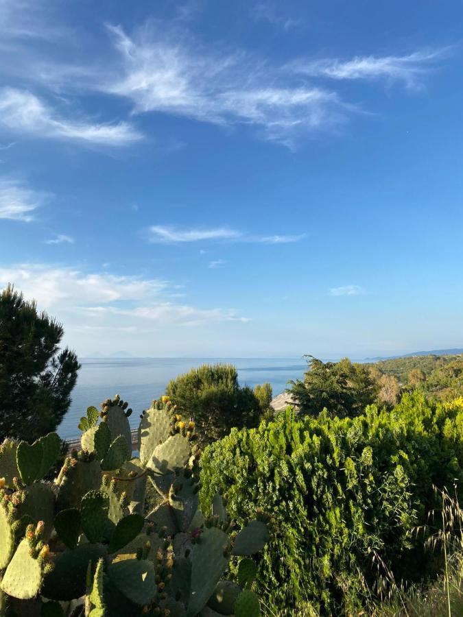 Villetta Sul Mare Acquedolci Eksteriør billede