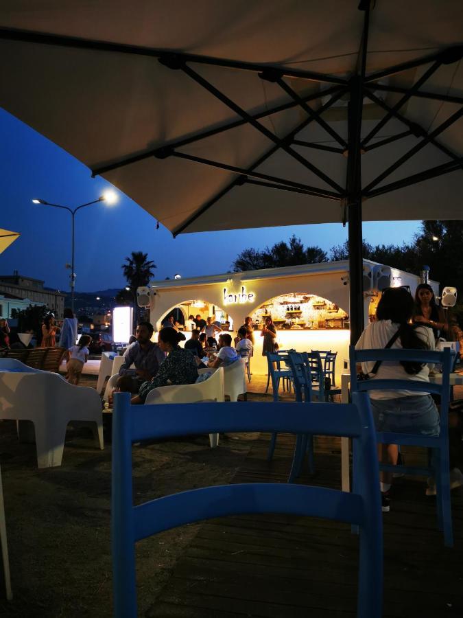Villetta Sul Mare Acquedolci Eksteriør billede