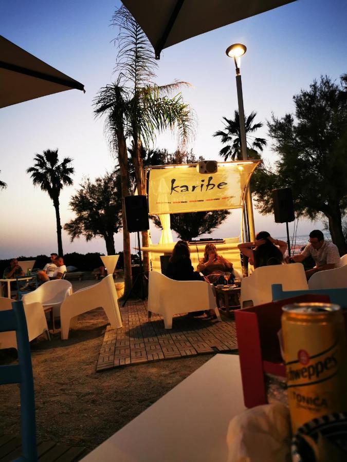Villetta Sul Mare Acquedolci Eksteriør billede